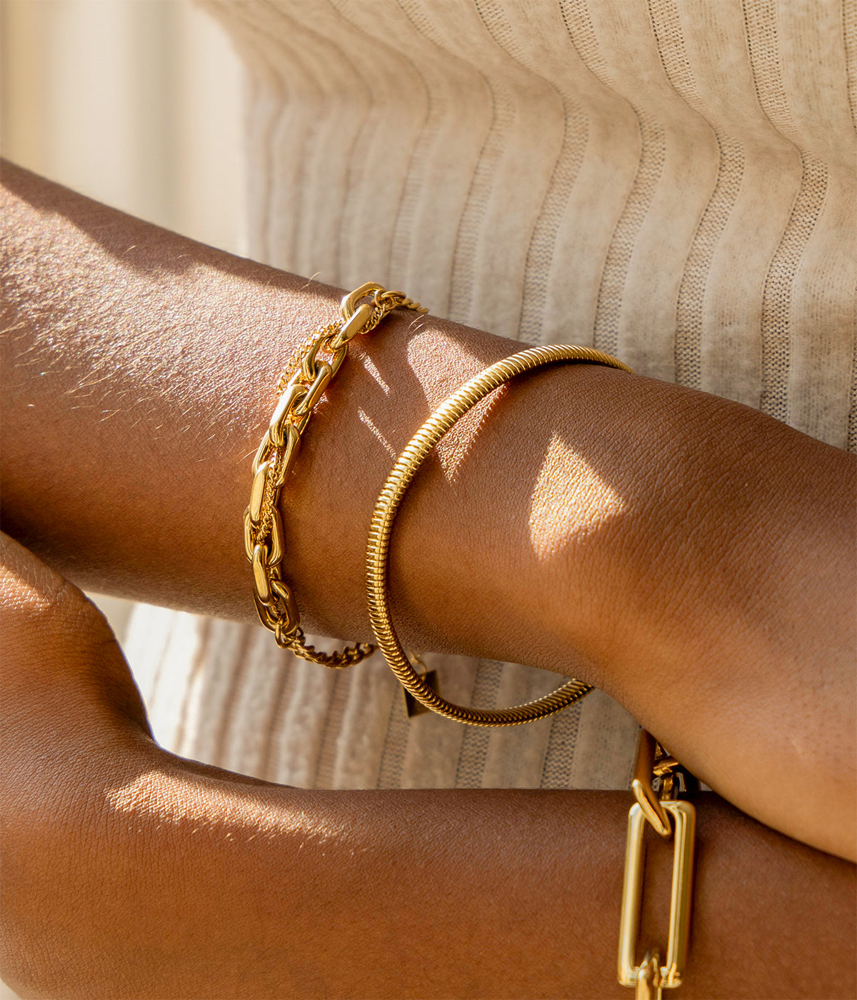 Bracelet Jonc Pamela (Acier doré)